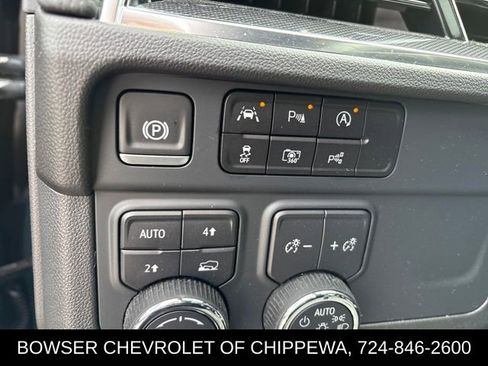 Certified 2025 Chevrolet Suburban RST w/ Comfort Package image 15