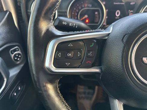 Used 2020 Jeep Gladiator Overland image 23