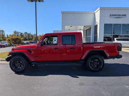 New 2025 Jeep Gladiator Sport image 8