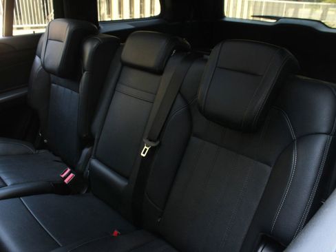 Used 2019 Mercedes-Benz GLS 450 4MATIC w/ Premium 1 Package image 19