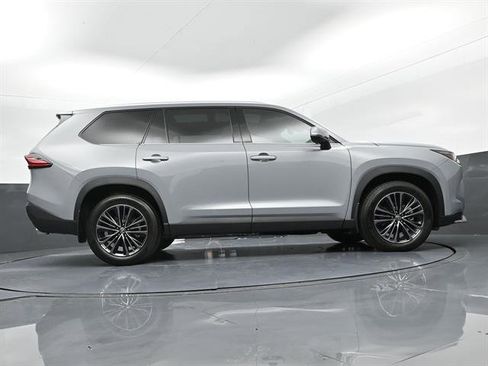 Certified 2026 Toyota Grand Highlander AWD Hybrid image 43