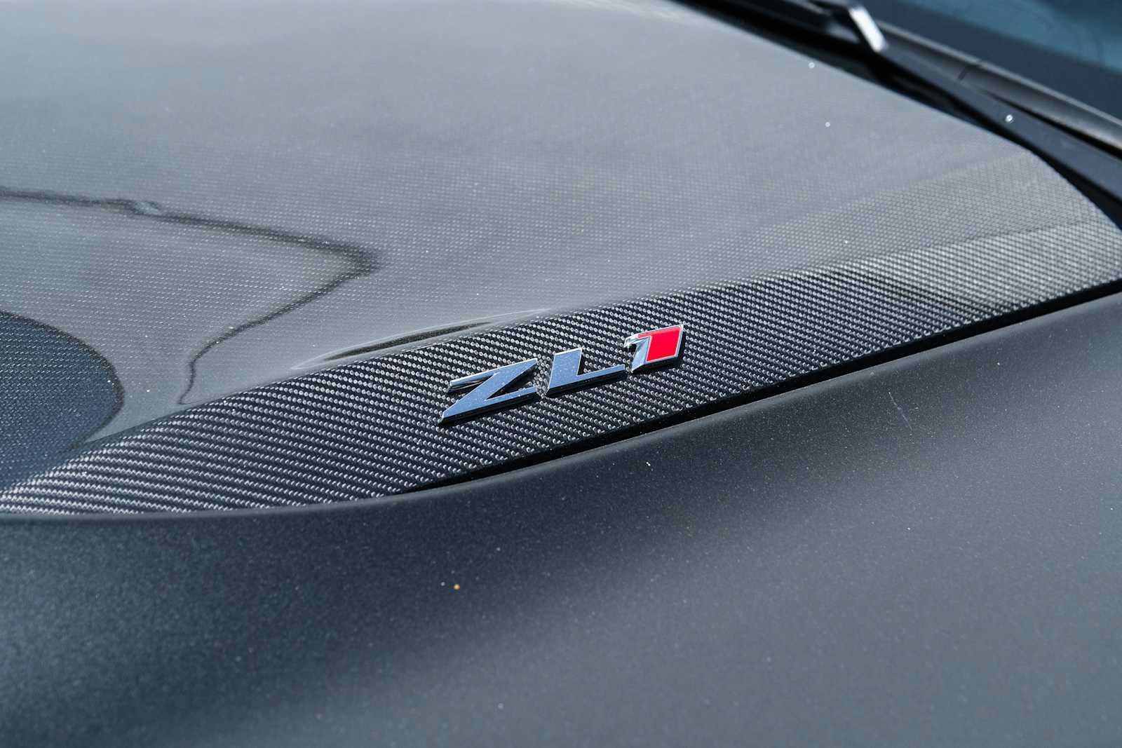 Used 2021 Chevrolet Camaro ZL1 RWD image 5