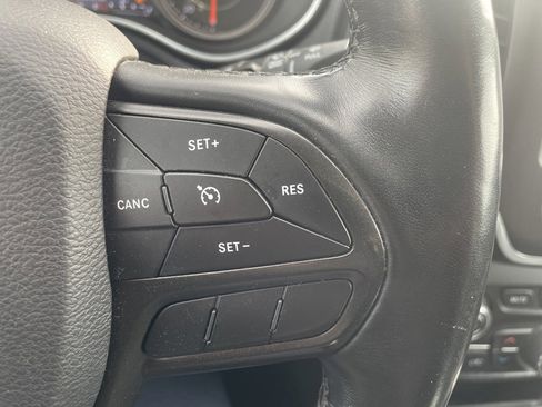 Used 2021 Jeep Cherokee Trailhawk w/ Trailer Tow Group image 30