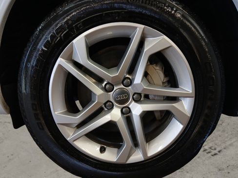 Used 2019 Audi Q5 2.0T Premium w/ Convenience Package image 14