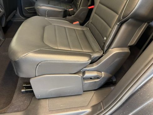 Used 2022 Volkswagen Atlas SEL Premium AWD/4WD image 26