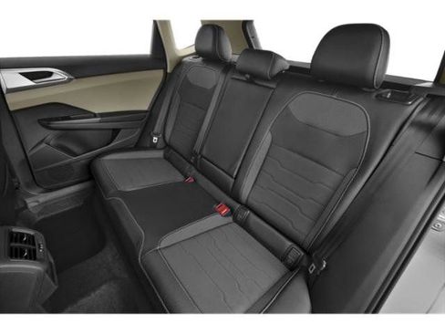 New 2025 Volkswagen Taos SE image 13