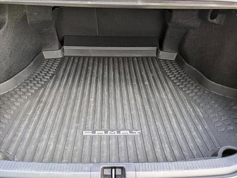 Used 2024 Toyota Camry SE image 6