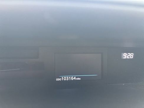 Used 2015 Toyota Prius V Five w/ Advanced Technology Package image 11