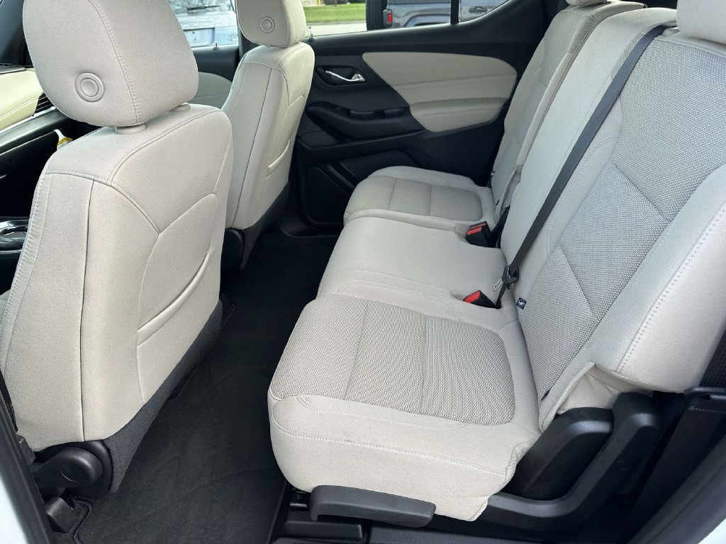 Used 2023 Chevrolet Traverse LS w/ Midnight/Sport Edition FWD image 11