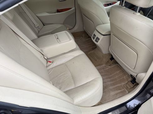 Used 2011 Lexus ES 350 image 35