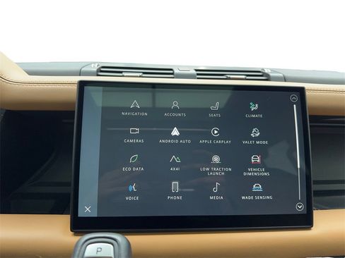 Used 2024 Land Rover Defender 130 X-Dynamic SE image 35