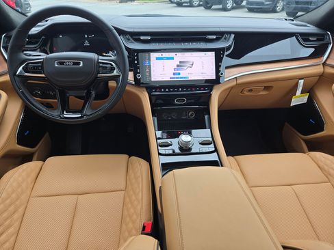 New 2026 Jeep Grand Cherokee L Summit AWD/4WD image 10