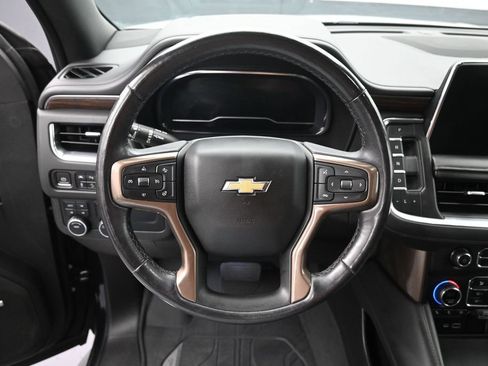 Used 2022 Chevrolet Suburban High Country AWD/4WD image 25