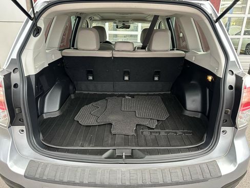 Used 2017 Subaru Forester 2.5i Limited w/ Popular Package #1 AWD/4WD image 16
