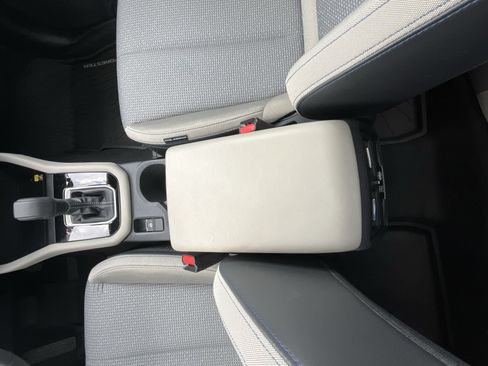 Certified 2025 Subaru Forester Premium AWD/4WD image 24