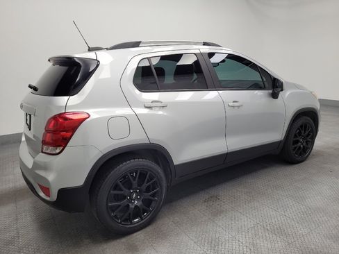 Used 2021 Chevrolet Trax LT w/ Sport Edition FWD image 10