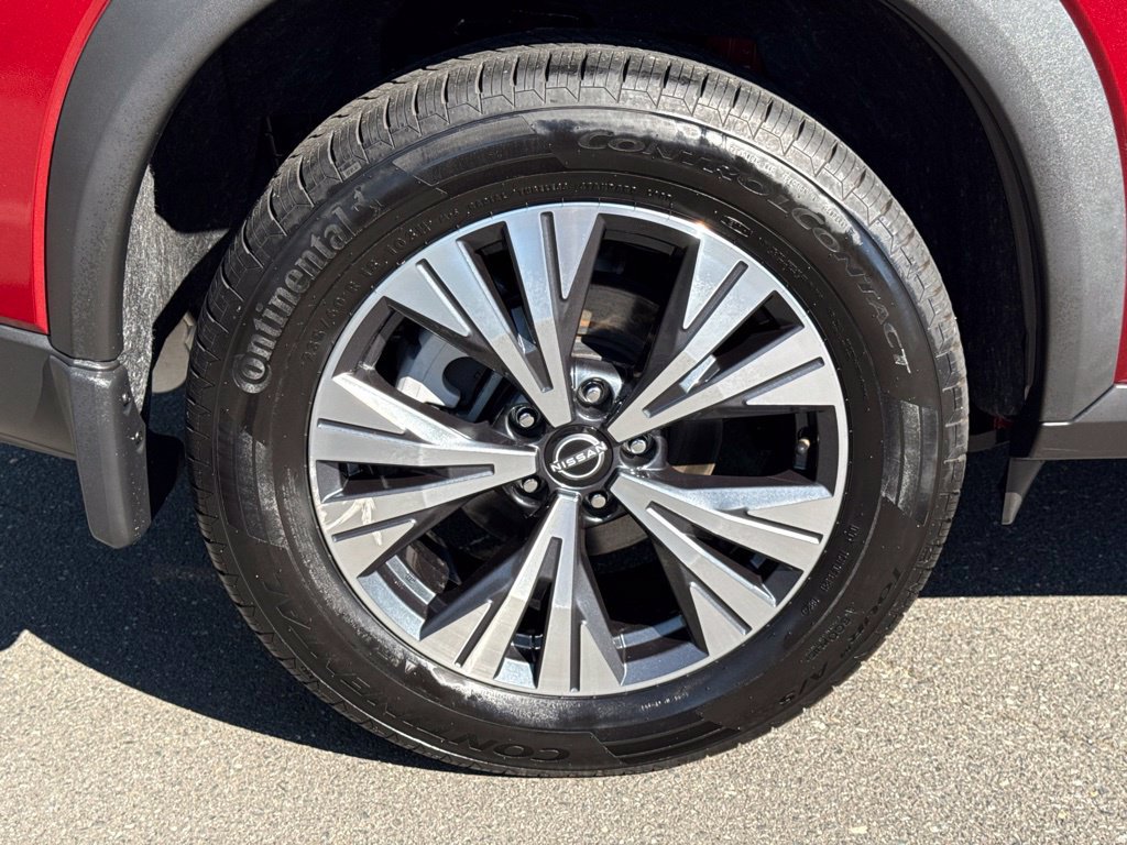 Used 2023 Nissan Rogue SV AWD/4WD image 10