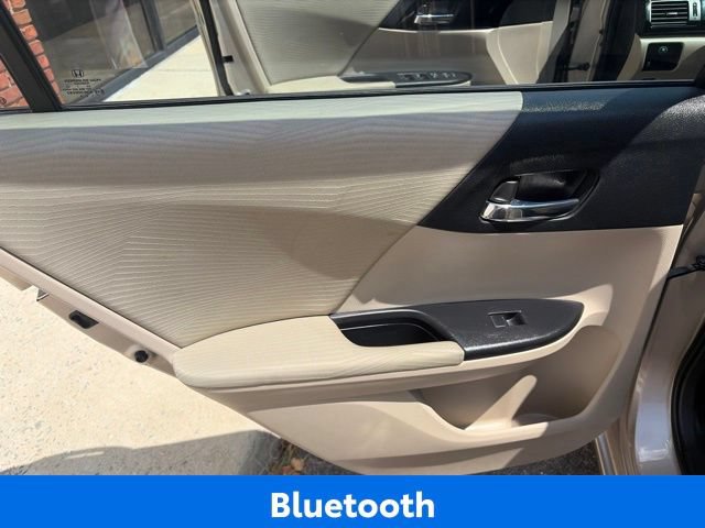 Used 2017 Honda Accord LX image 9