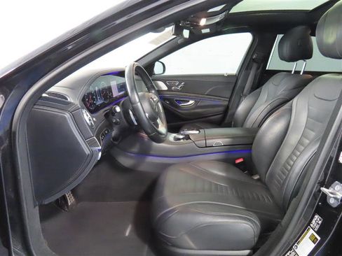 Used 2018 Mercedes-Benz S 560 Sedan image 16