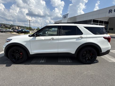 Used 2020 Ford Explorer ST w/ ST Street Pack AWD/4WD image 8