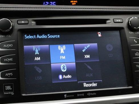 Used 2017 Toyota Highlander Limited Platinum image 27