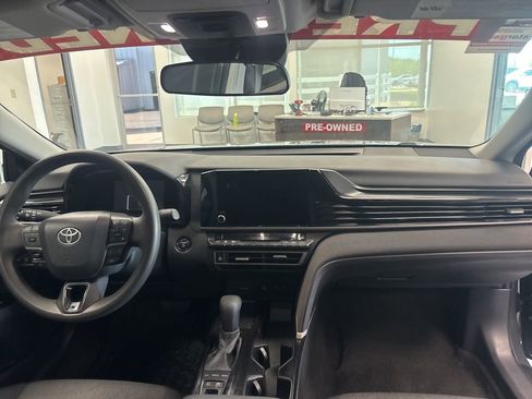 Used 2025 Toyota Camry LE FWD image 11