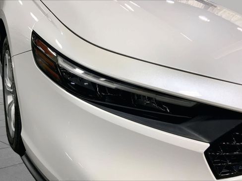 Used 2023 Honda Accord LX image 28