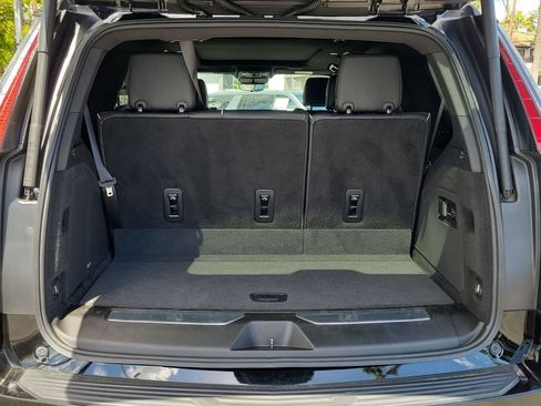 Certified 2022 Cadillac Escalade Premium Luxury RWD image 26