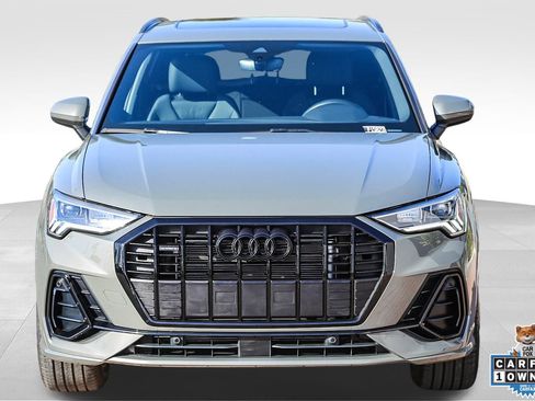 Used 2023 Audi Q3 2.0T Premium w/ Black Optic Sport Package image 2
