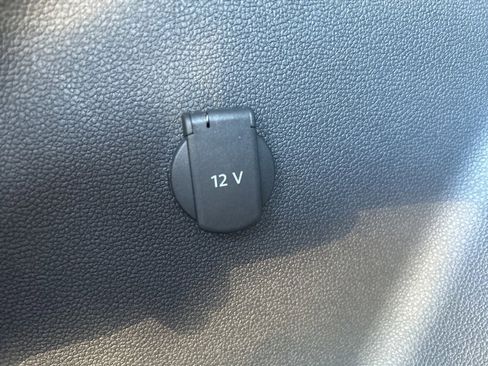 New 2026 Volkswagen Atlas Cross Sport SE image 23