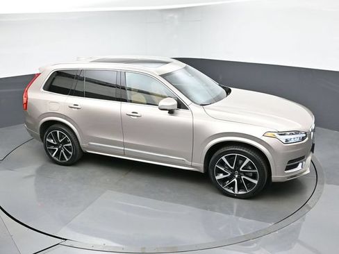Used 2024 Volvo XC90 B6 Ultimate w/ Protection Package Premier AWD/4WD image 45