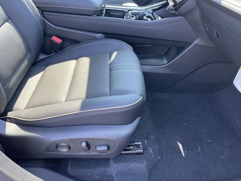 New 2026 Chevrolet Traverse High Country w/ LPO, Floor Liner Package image 14