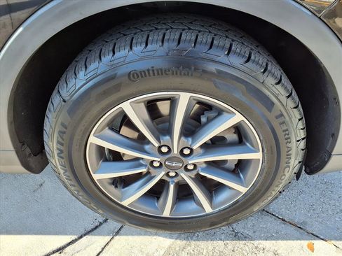 Used 2022 Lincoln Nautilus FWD image 7