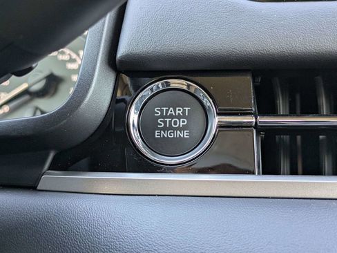 New 2026 Mitsubishi Outlander SE image 29