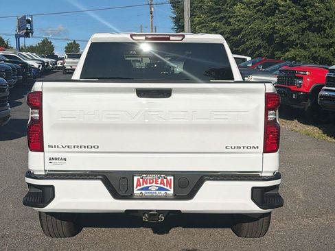 New 2026 Chevrolet Silverado 1500 Custom RWD image 9