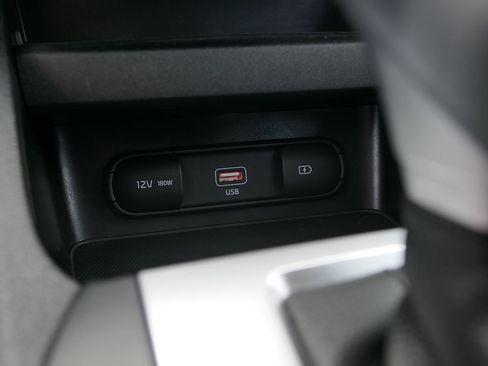 Used 2024 Kia Forte LXS w/ LXS Technology Package FWD image 18