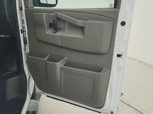 Used 2025 Chevrolet Express 2500 w/ Driver Convenience Package RWD image 22