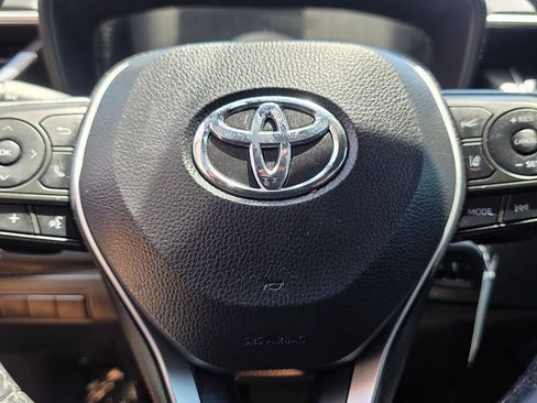 Used 2021 Toyota Corolla SE w/ Carpet Mat Package (TMS) FWD image 29