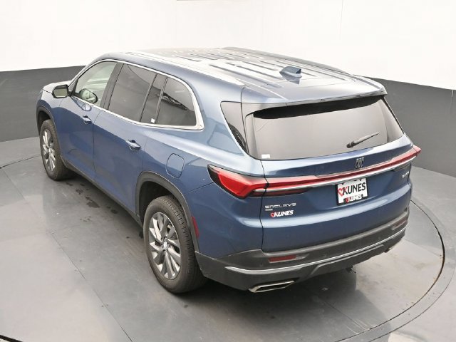 Used 2026 Buick Enclave Preferred AWD/4WD image 42