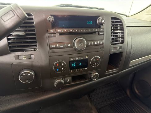 Used 2011 GMC Sierra 1500 SLE w/ Power Tech Package AWD/4WD image 13