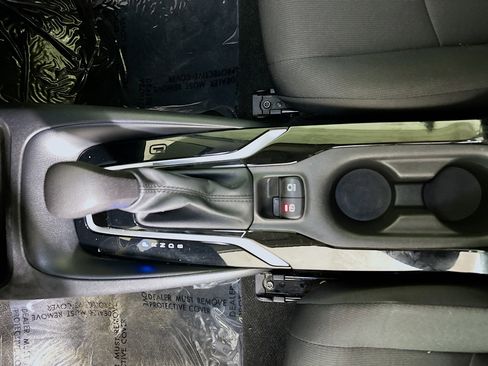 Used 2022 Toyota Corolla LE image 20