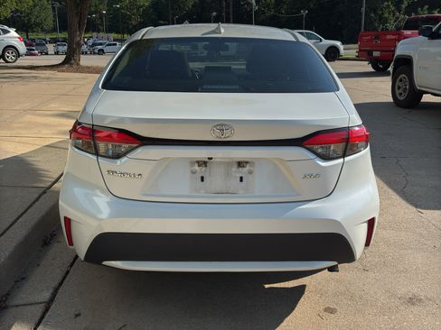 Used 2020 Toyota Corolla XLE FWD image 7