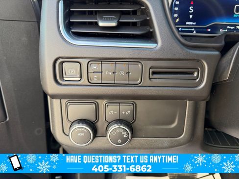 Used 2023 Chevrolet Suburban Premier image 19