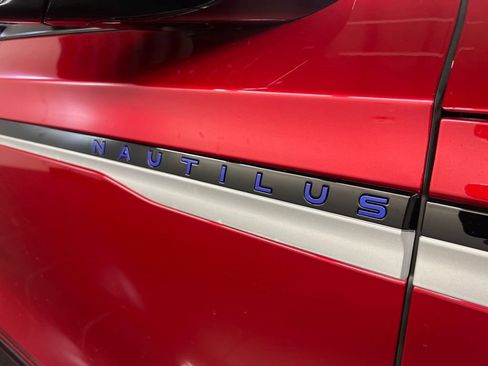 Used 2026 Lincoln Nautilus Reserve AWD/4WD image 35