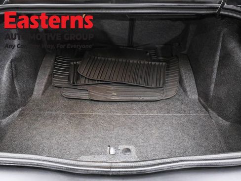 Used 2021 Dodge Challenger R/T Scat Pack RWD image 9