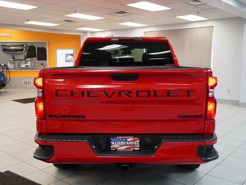 Used 2022 Chevrolet Silverado 1500 Custom image 8