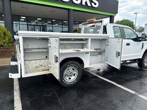 Used 2017 Ford F350 XL w/ Power Equipment Group AWD/4WD image 20