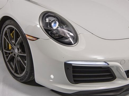 Used 2019 Porsche 911 Carrera T image 32