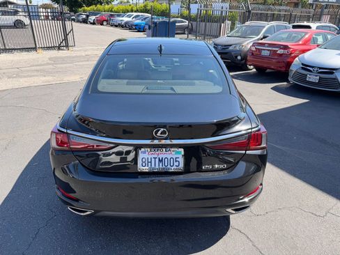 Used 2019 Lexus ES 350 w/ Accessory Package 2 FWD image 19