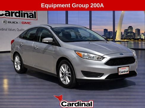 Used 2016 Ford Focus SE image 1